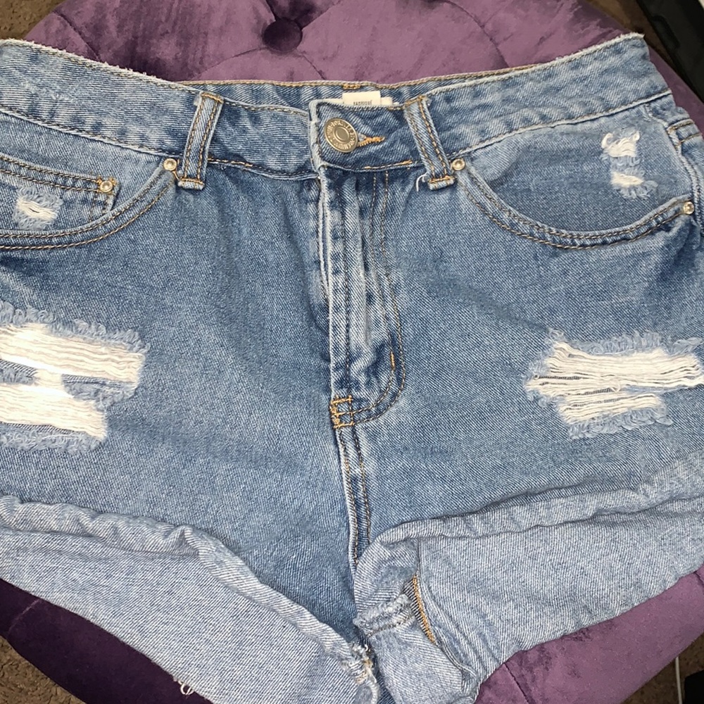 SHORT SHORT